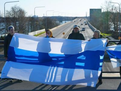 Пикет против депортации из Финляндии в Россию. Фото: Валерий Клепкин, радио "Эхо Хельсинки". Пикет против депортации из Финляндии в Россию. Фото: Валерий Клепкин, радио "Эхо Хельсинки".